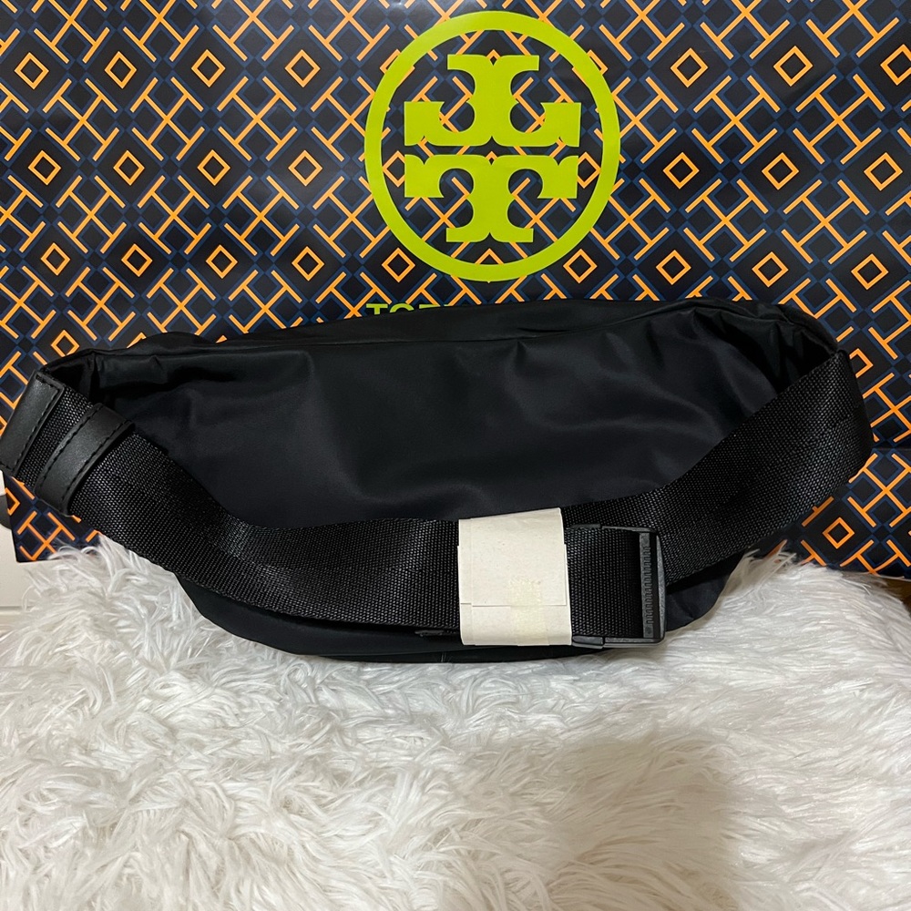NWT Authentic Tory Burch Nylon Belt Bag Black - Picture 2 of 6